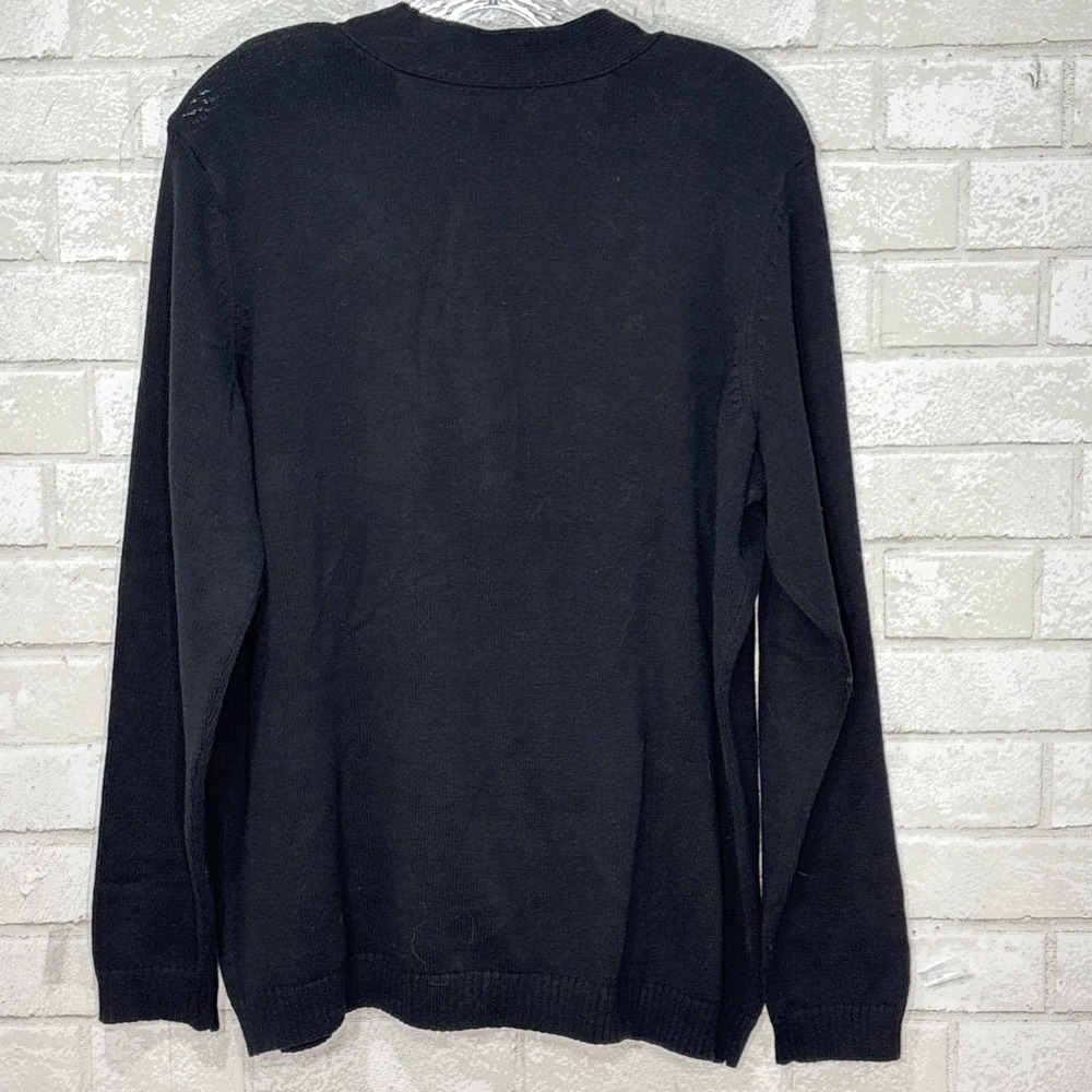 NWT Black V-Neck Sweater Size 1X Gold Clasp Equestrian Quiet Luxury Mimialist - Picture 2 of 10
